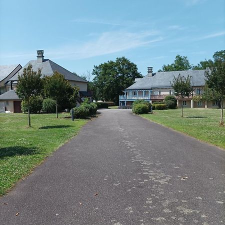 Au Pied De La Dordogne Apartman Argentat Kültér fotó