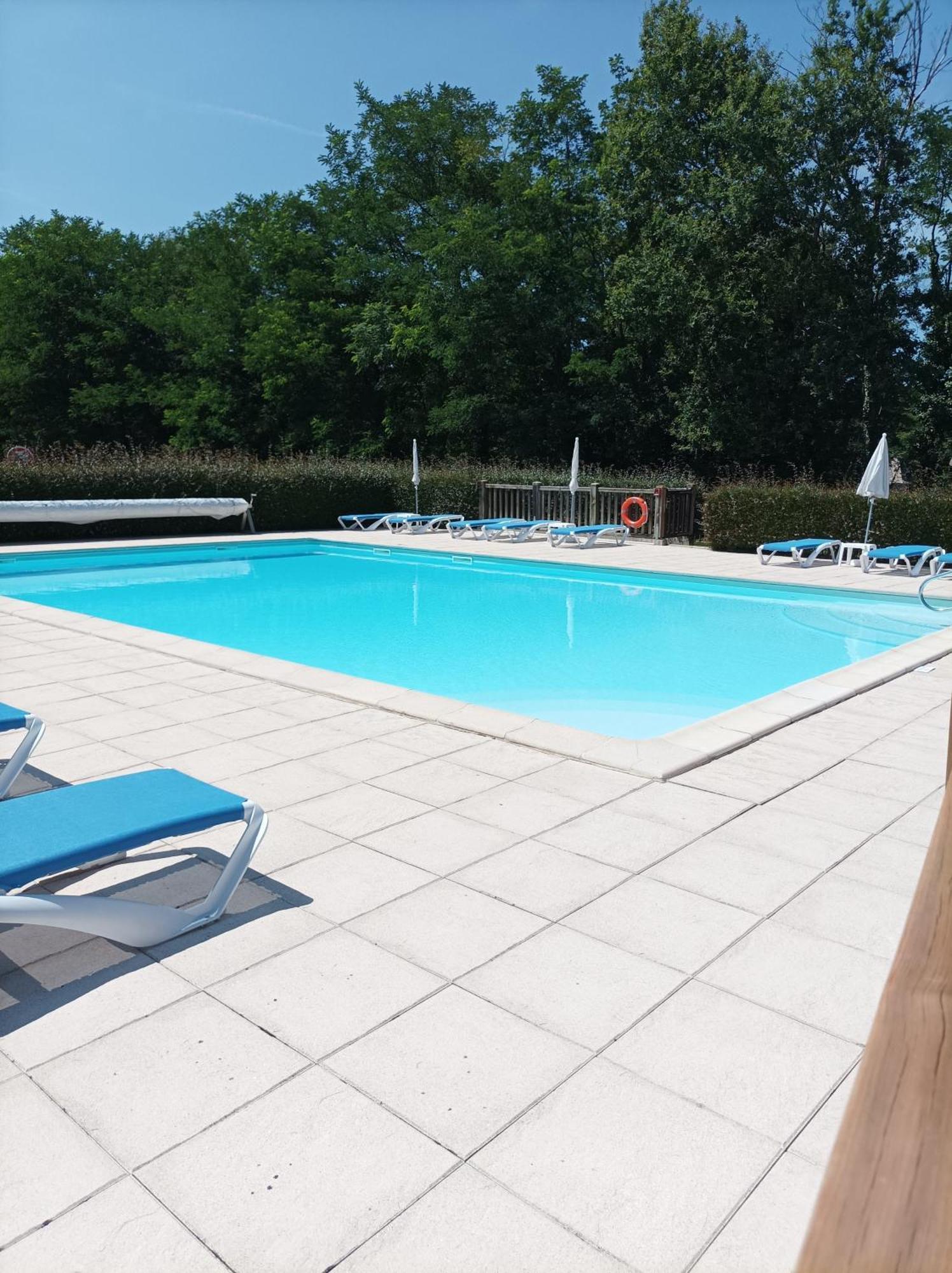 Au Pied De La Dordogne Apartman Argentat Kültér fotó
